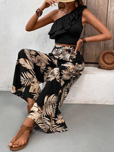 Load image into Gallery viewer, Ruffled Sleeveless Top and Printed Pants Set