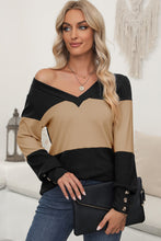 Load image into Gallery viewer, Color Block V-Neck Long Sleeve Top