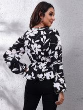 Load image into Gallery viewer, Printed V-Neck Long Sleeve Blouse