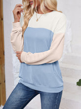Load image into Gallery viewer, Color Block Round Neck Long Sleeve Sweatshirt