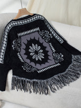 Load image into Gallery viewer, Fringe Geometric Long Sleeve Poncho