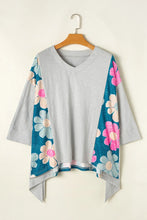 Load image into Gallery viewer, Slit Floral V-Neck Three-Quarter Sleeve Blouse