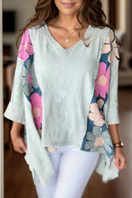 Load image into Gallery viewer, Slit Floral V-Neck Three-Quarter Sleeve Blouse