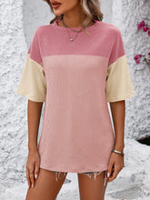 Load image into Gallery viewer, Color Block Round Neck Half Sleeve T-Shirt