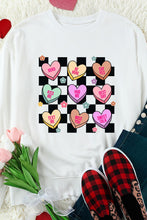 Load image into Gallery viewer, Valentine's Day Checkered Heart Long Sleeve Sweatshirt