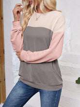 Load image into Gallery viewer, Color Block Round Neck Long Sleeve Sweatshirt