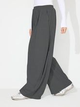 Load image into Gallery viewer, Elastic Waist Wide Leg Pants with Pockets