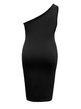 Load image into Gallery viewer, Plus Size Twisted One Shoulder Sleeveless Midi Dress