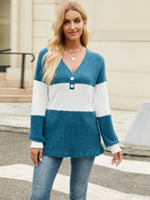 Load image into Gallery viewer, Color Block V-Neck Long Sleeve T-Shirt