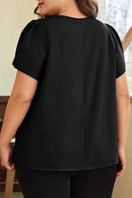 Load image into Gallery viewer, Plus Size Round Neck Short Sleeve Blouse