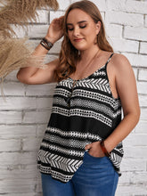 Load image into Gallery viewer, Plus Size Scoop Neck Cami