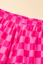 Load image into Gallery viewer, Drawstring Checkered Shorts with Pockets