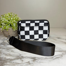 Load image into Gallery viewer, Rue - Nylon Wristlet Wallet - Black White Check