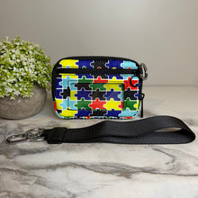 Load image into Gallery viewer, Rue - Nylon Wristlet Wallet - Puzzle