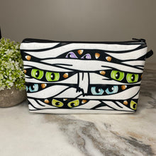 Load image into Gallery viewer, Pouch - Mummies