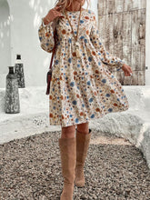 Load image into Gallery viewer, Tiered Floral Round Neck Long Sleeve Dress