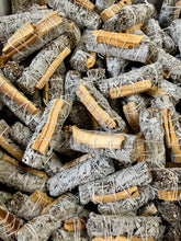 Load image into Gallery viewer, Palo Santo with White Sage Bundles