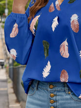 Load image into Gallery viewer, Feather Print Notched Balloon Sleeve Top