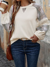 Load image into Gallery viewer, Plaid Round Neck Long Sleeve Sweatshirt