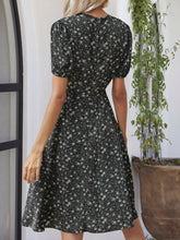Load image into Gallery viewer, Printed V-Neck Short Sleeve Dress