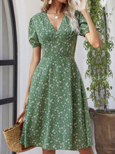 Load image into Gallery viewer, Printed V-Neck Short Sleeve Dress