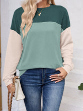 Load image into Gallery viewer, Color Block Round Neck Long Sleeve Sweatshirt