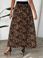 Load image into Gallery viewer, Perfee Pleated Leopard Maxi Skirt