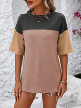 Load image into Gallery viewer, Color Block Round Neck Half Sleeve T-Shirt