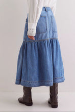 Load image into Gallery viewer, Midi Denim Skirt with Pockets