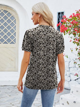 Load image into Gallery viewer, Ruched Printed Notched Short Sleeve Blouse