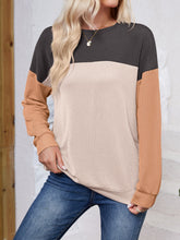 Load image into Gallery viewer, Color Block Round Neck Long Sleeve Sweatshirt
