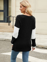 Load image into Gallery viewer, Color Block V-Neck Long Sleeve T-Shirt