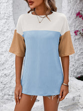 Load image into Gallery viewer, Color Block Round Neck Half Sleeve T-Shirt