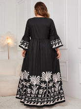 Load image into Gallery viewer, Plus Size Printed V-Neck Long Sleeve Maxi Dress