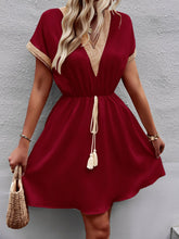 Load image into Gallery viewer, Devine Contrast Trim V-Neck Short Sleeve Mini Dress