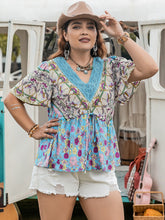 Load image into Gallery viewer, Plus Size Ruched Lace Detail Printed V-Neck Short Sleeve Blouse