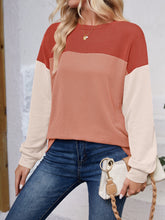 Load image into Gallery viewer, Color Block Round Neck Long Sleeve Sweatshirt
