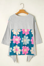 Load image into Gallery viewer, Slit Floral V-Neck Three-Quarter Sleeve Blouse