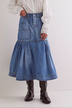 Load image into Gallery viewer, Midi Denim Skirt with Pockets