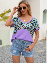 Load image into Gallery viewer, Leopard Waffle-Knit Short Sleeve Top