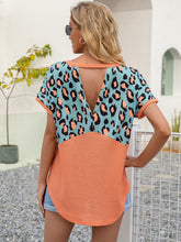 Load image into Gallery viewer, Leopard Waffle-Knit Short Sleeve Top