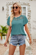 Load image into Gallery viewer, Spliced Lace Flutter Sleeve Top