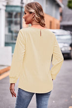 Load image into Gallery viewer, Round Neck Long Sleeve Tee