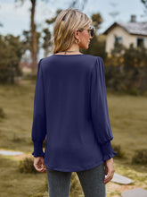 Load image into Gallery viewer, Puff Sleeve Pleated Blouse