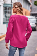 Load image into Gallery viewer, Round Neck Long Sleeve Tee