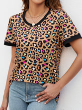 Load image into Gallery viewer, Leopard Round Neck Short Sleeve Tee Shirt