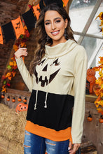 Load image into Gallery viewer, Long Sleeve Jack-O'-Lantern Graphic Sweatshirt