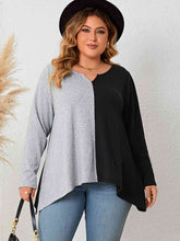 Load image into Gallery viewer, Plus Size Contrast Notched Neck T-Shirt