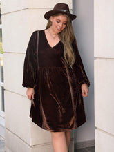 Load image into Gallery viewer, Plus Size V-Neck Balloon Sleeves Dress