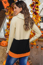 Load image into Gallery viewer, Long Sleeve Jack-O'-Lantern Graphic Sweatshirt